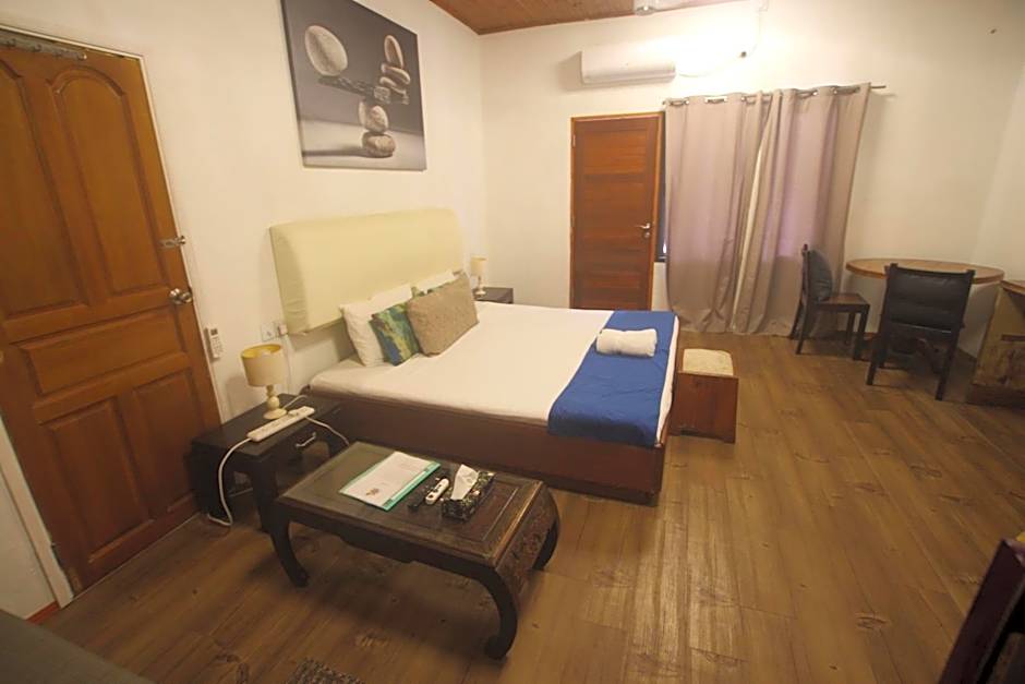 Castaway Lodge
