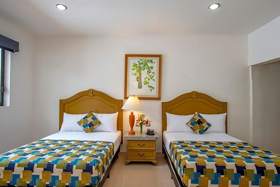 Hotel Embajadores