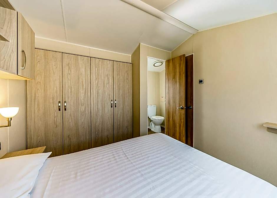 Riverside Holiday Village