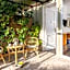 Dionysos Hotel