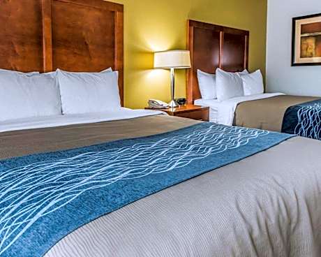 2 Queen Beds, Nonsmoking, Accessible