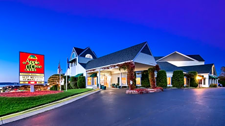 Apple Tree Inn, SureStay Collection by Best Western