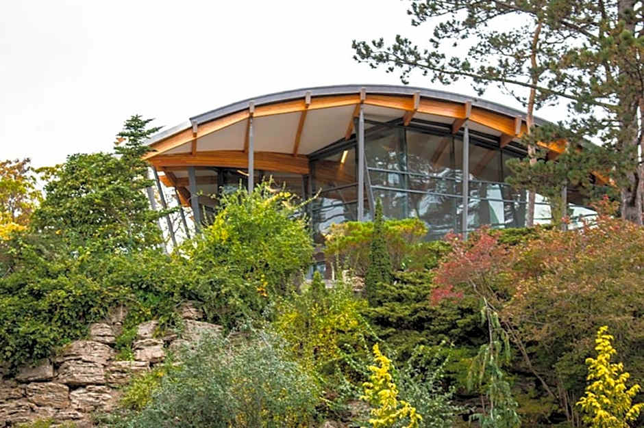 Staybridge Suites Hamilton - Downtown By IHG