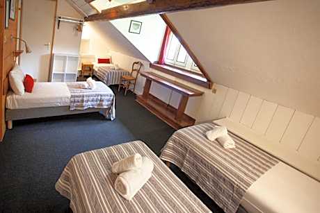 Triple Room with Mountain View