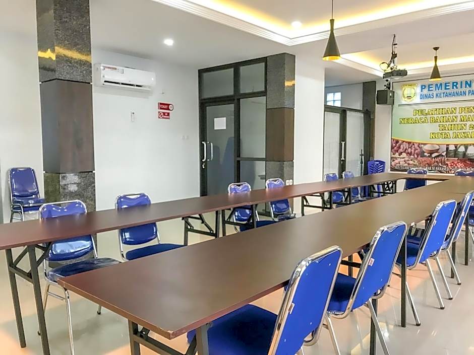 RedDoorz @ Gerson Hotel Abepura