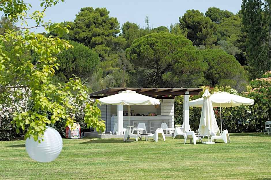 Skiathos Holidays Suites & Villas