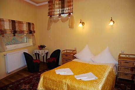 Apartment with Hot Tub