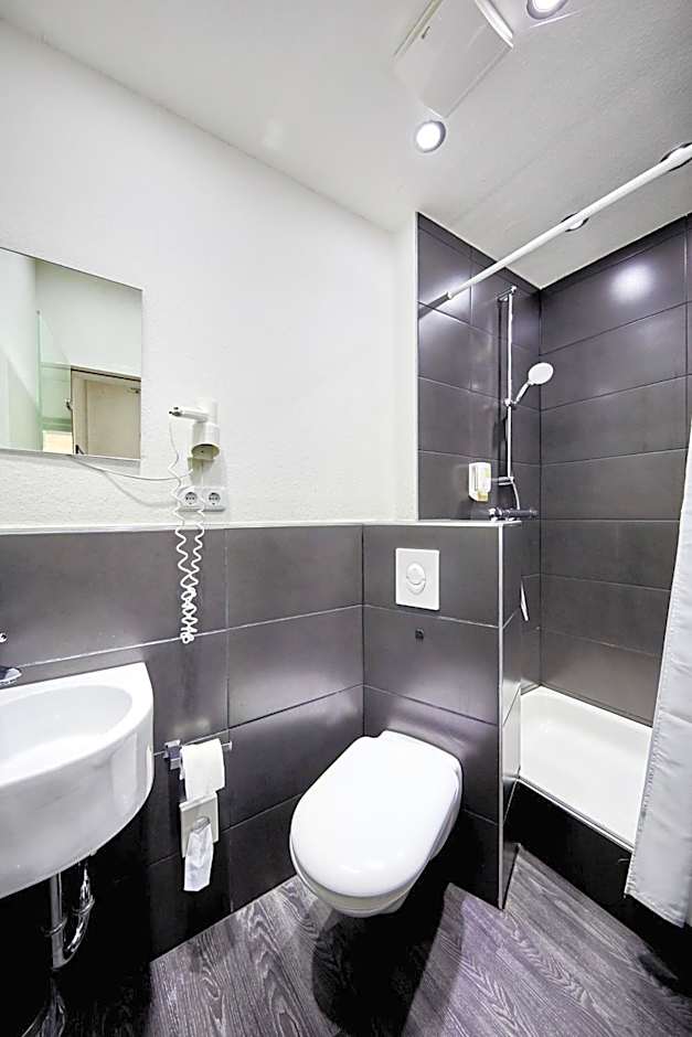 Hotel Alt Deutz City-Messe-Arena KONTAKTLOSER SELF CHECK-IN