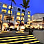 Holland House Beach Hotel