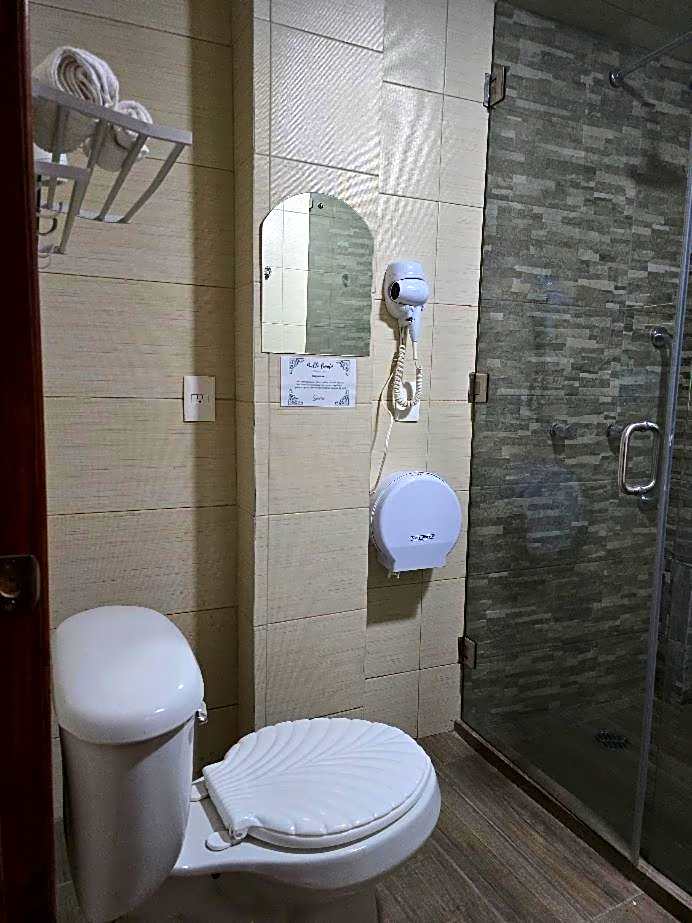 HOTEL PUEBLO BONITO