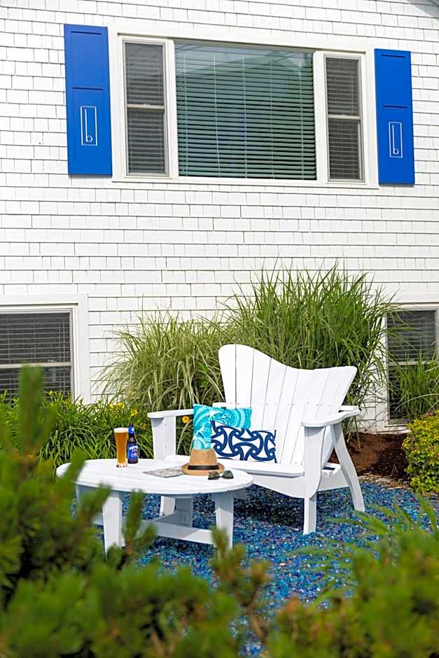 Blue - Inn on the Beach