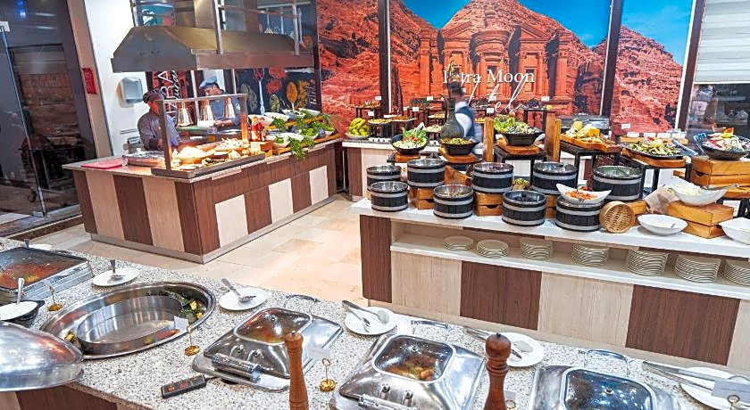 Petra Moon Hotel