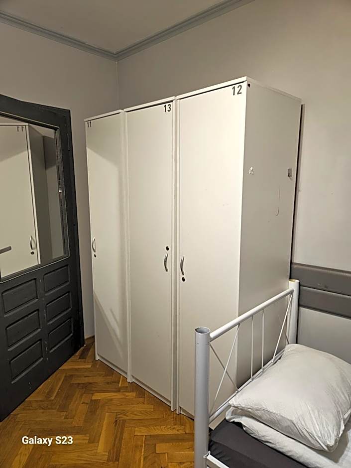 Pokoje pracownicze Кімнати для працівників,гуртожиток