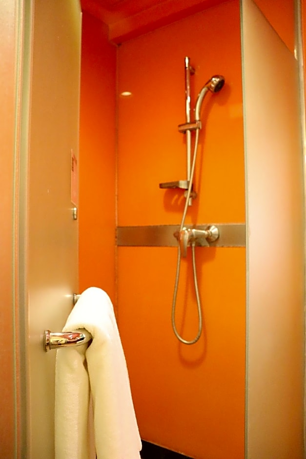 4th Zhongshan Road Garden Inn