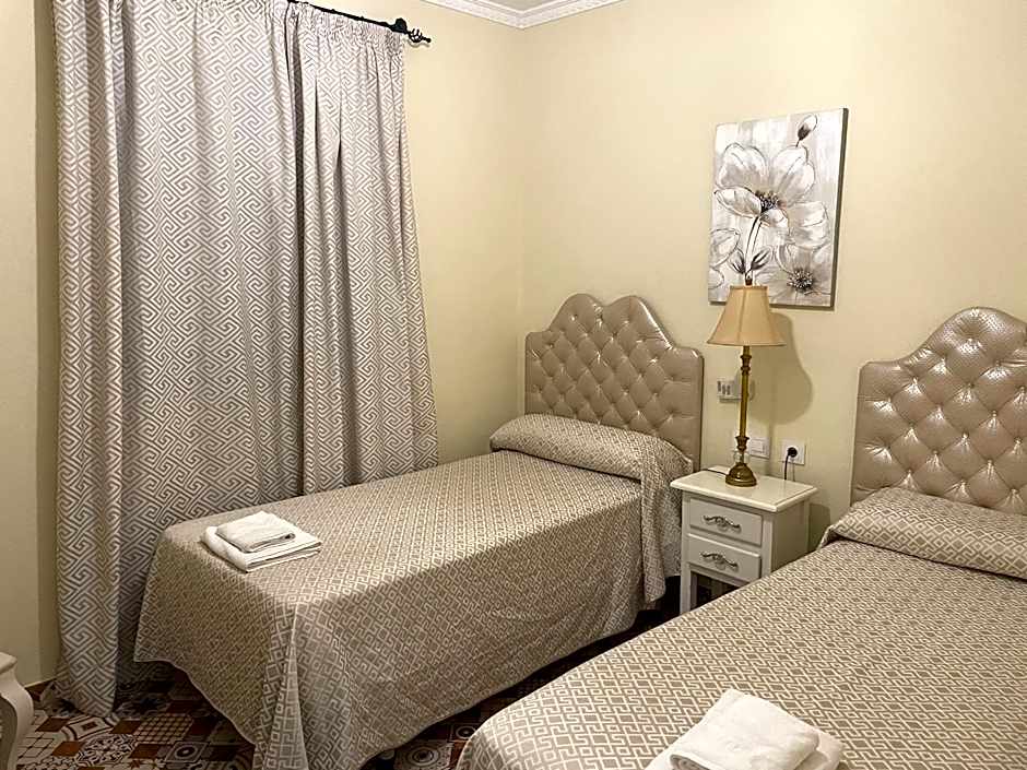 Photo 1 of 3 of Double Room