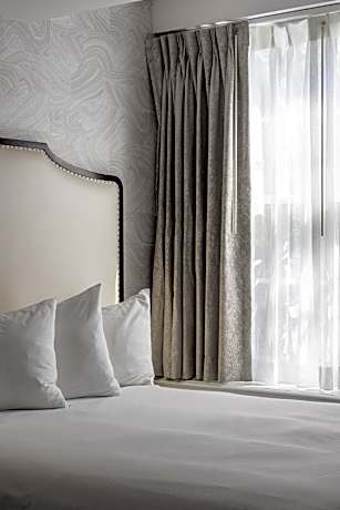 Georgetown Suite with King Bed