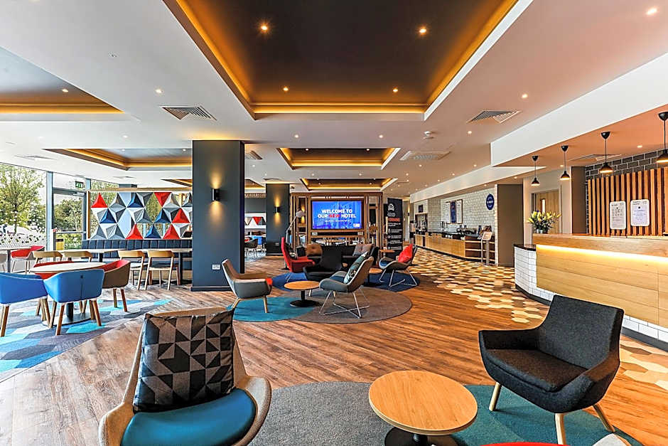 Holiday Inn Express Bicester By IHG