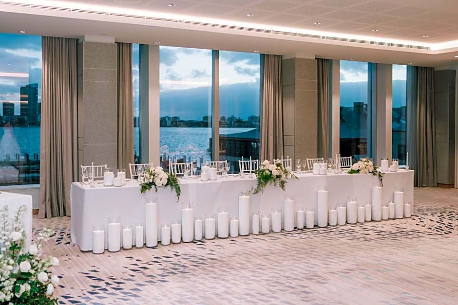 DoubleTree By Hilton Perth Waterfront