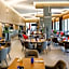 Qosmo Brasov Hotel