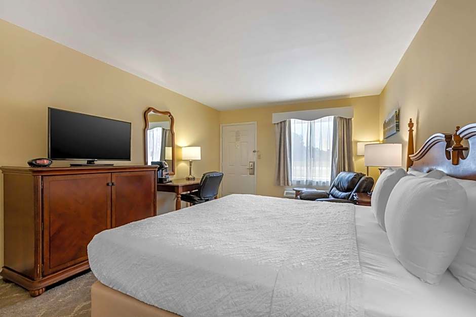 Best Western Plus Santee Inn