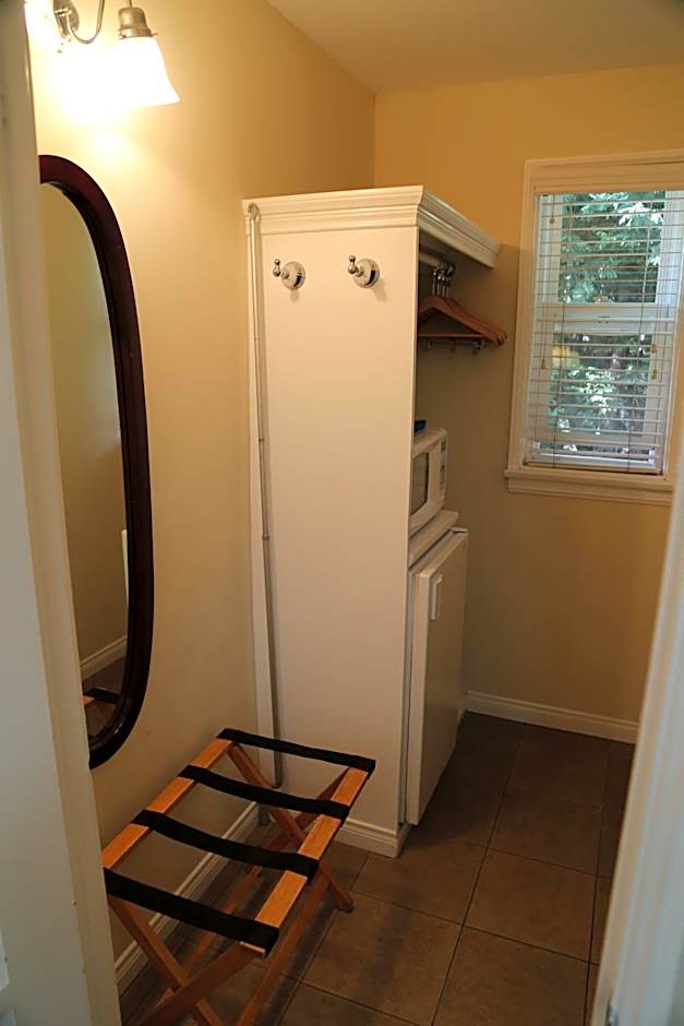 The Tides - Laguna Beach