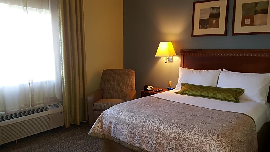 Candlewood Suites Oklahoma City-Moore, an IHG Hotel