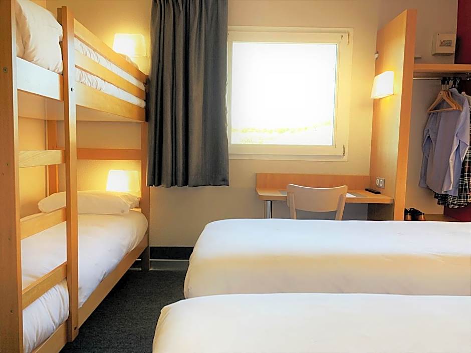 Kyriad Direct Clermont Ferrand Nord Gerzat