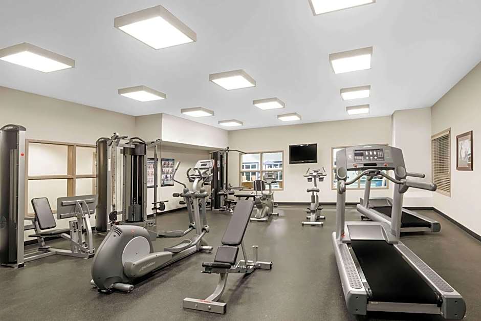 Ramada by Wyndham Olds