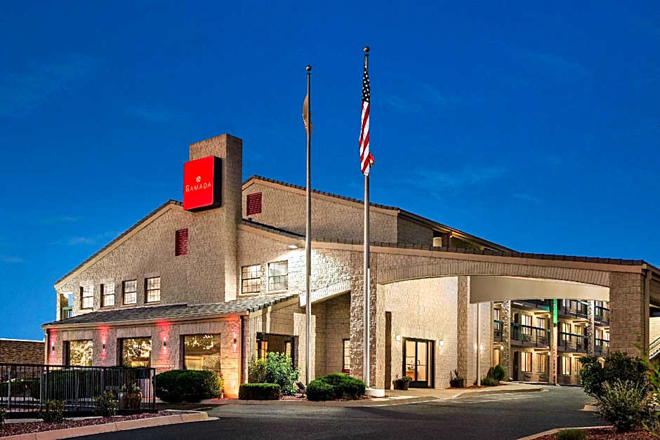 Ramada by Wyndham Albuquerque Airport