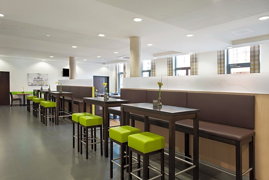 Holiday Inn Express Augsburg By IHG