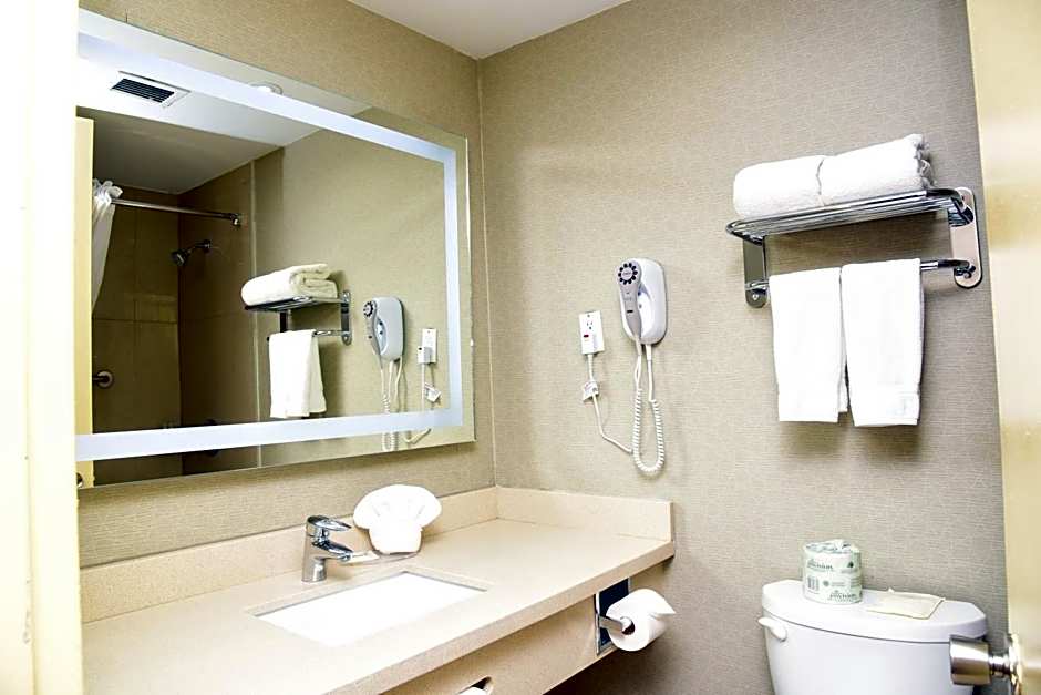 Days Inn by Wyndham Ottawa