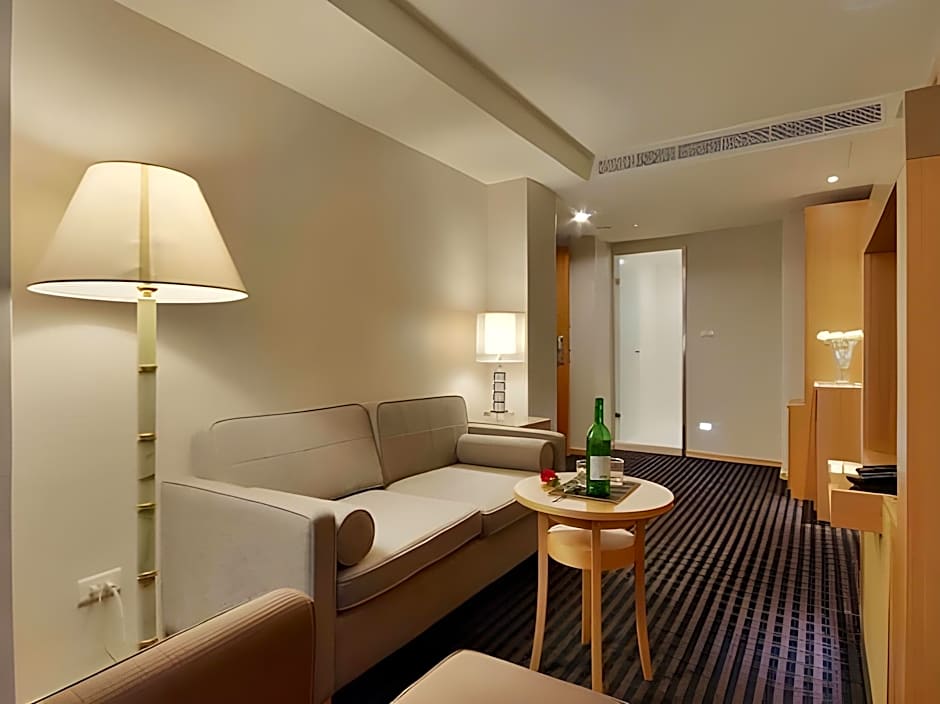 Tokyo International Hotel