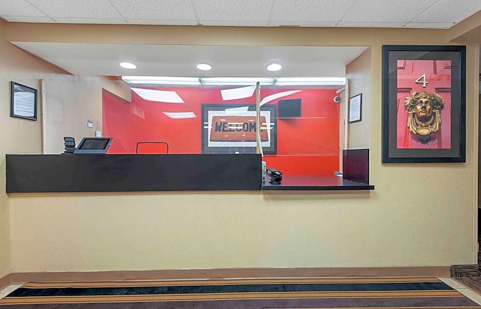 Studio 6 Corporate Extended Stay Buffalo Amherst NY