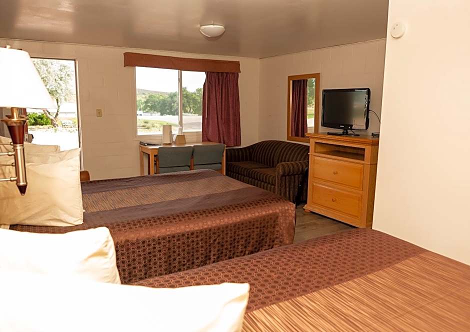 Auto Inn Motel & RV Park