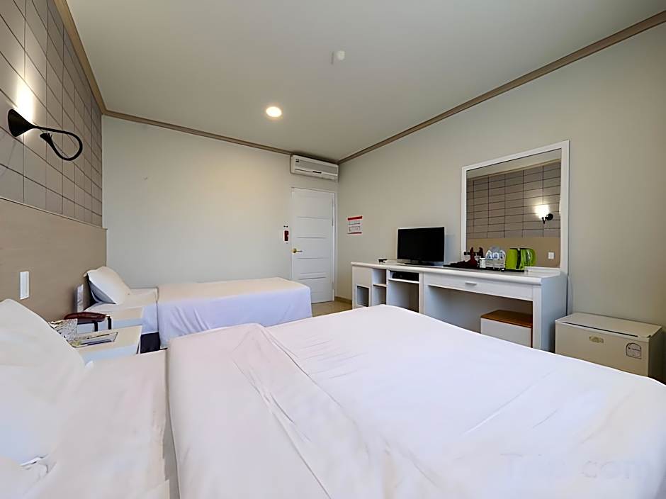 Apple Hotel