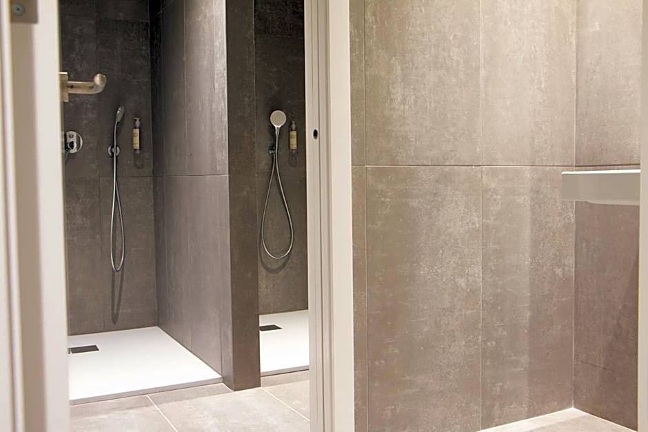 Feira Hostel & Suites