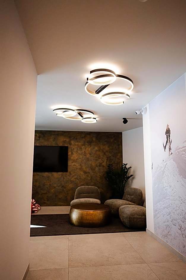 LH Suites Aparthotel - NEW since 2025