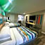 Wave Hotel Manhattan Beach