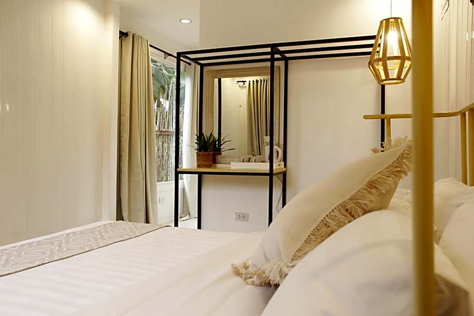 Sea Green Boutique Rooms