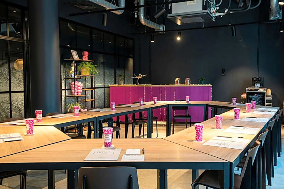 Moxy Paris Charles de Gaulle Airport