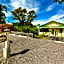 Waipi'o Lodge