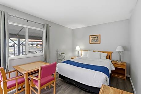 Canadas Best Value Desert Inn & Suites Cache Creek