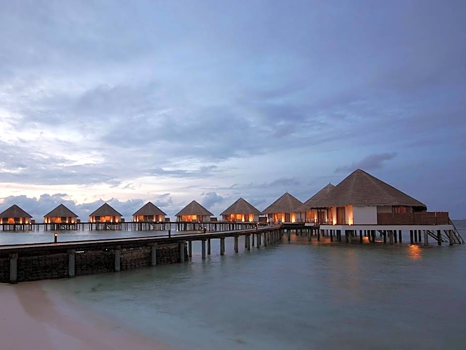 Adaaran Prestige Water Villas – 24hrs Dine around Premium All inclusive 