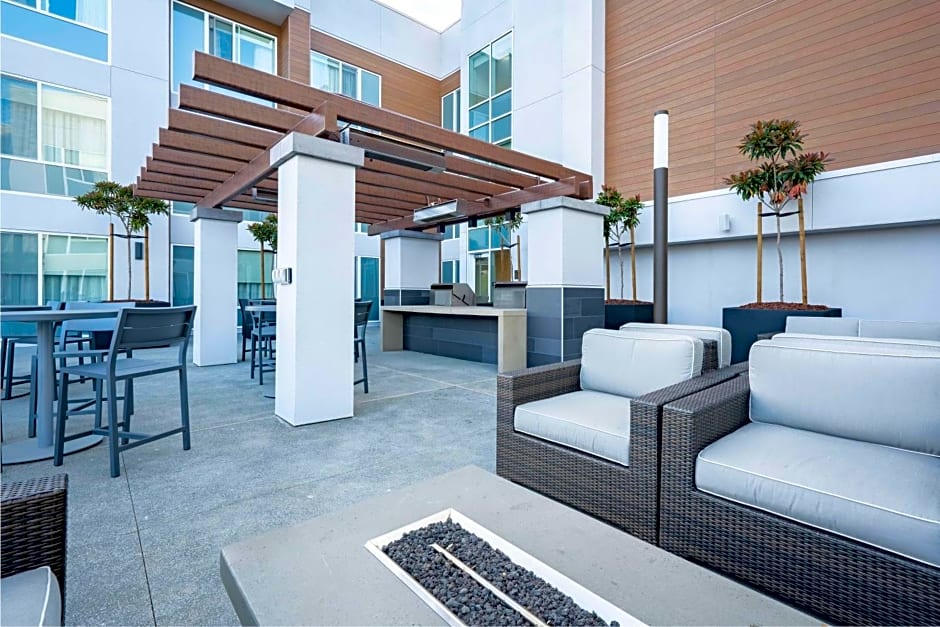 Homewood Suites by Hilton Sunnyvale-Silicon Valley, CA