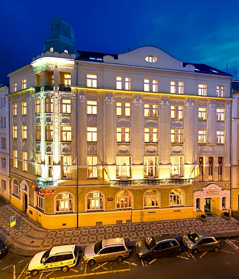 Photo 1 of 69 of Theatrino Hotel