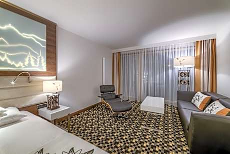 Business Class Room