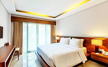 Deluxe Double or Twin Room with Balcony