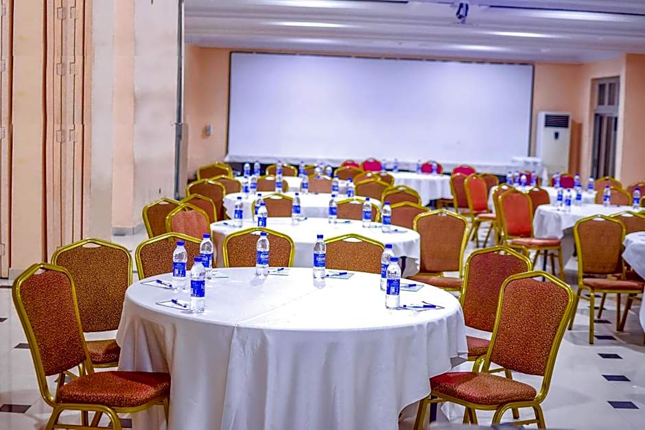 GolfView Suites & Conference Center