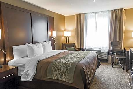 King Room with Spa Bath - Non-Smoking