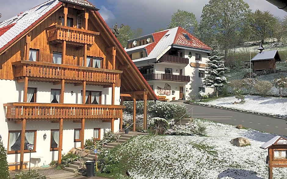 Schwarzwald-Hotel Kraeutle